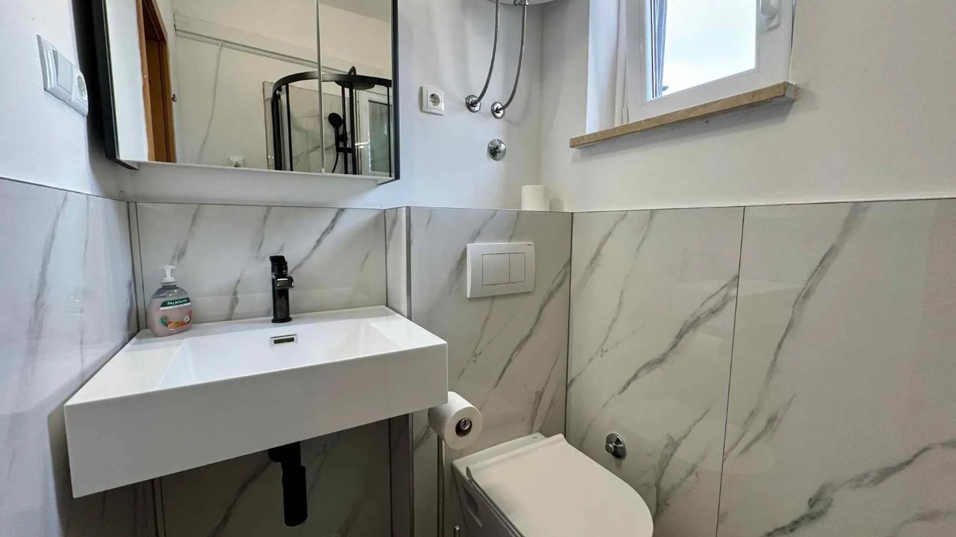 Apartment In Jadranovo 50541